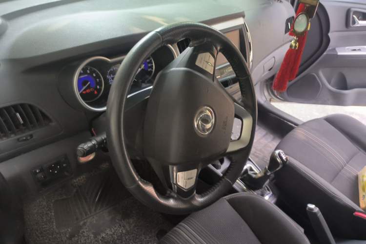 Used Dongfeng Aeolus AX3 2016 1.4T Manual ZhiKu Model Steering Wheel