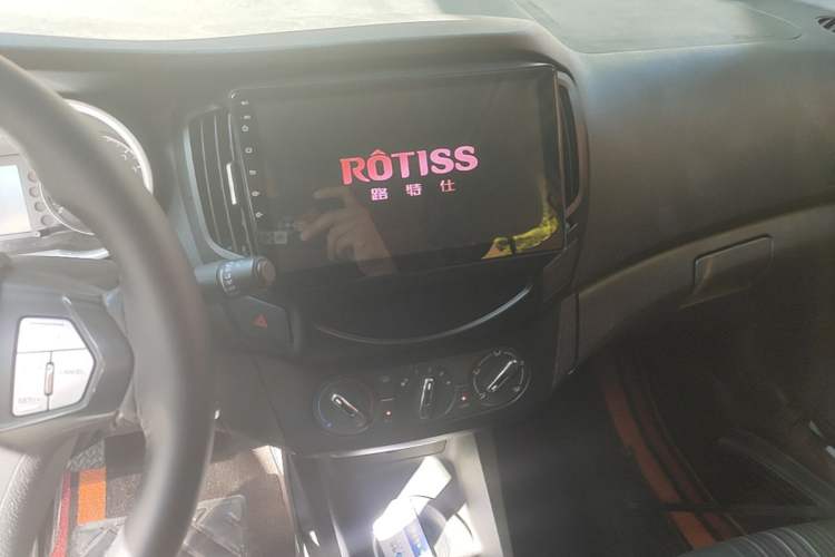 Used Dongfeng Aeolus AX3 2016 1.5L Manual ZhiKu Model Audio And AC Panel