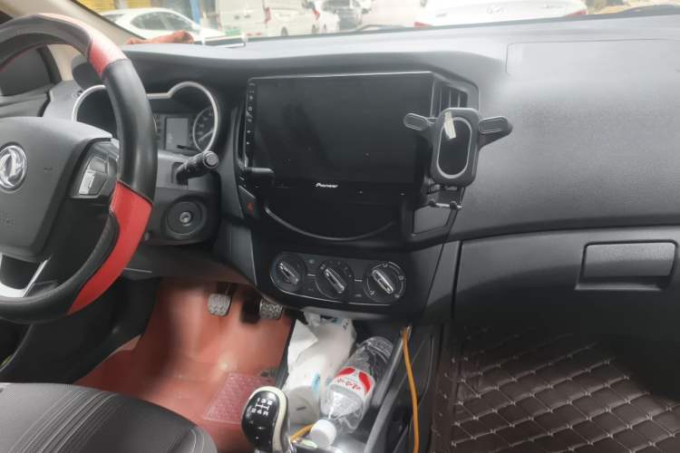 Used Dongfeng Aeolus AX3 2016 1.5L Manual ZhiKu Model Audio And AC Panel