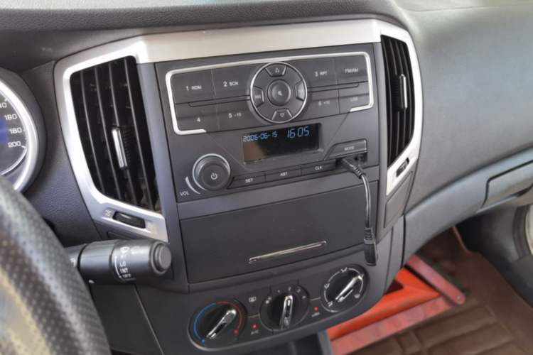 Used Dongfeng Aeolus AX3 2016 1.5L Manual Shangkue Model Audio And AC Panel
