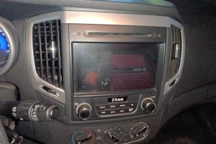 Used Dongfeng Aeolus AX3 2016 1.5L Automatic Shangkue Model Audio And AC Panel