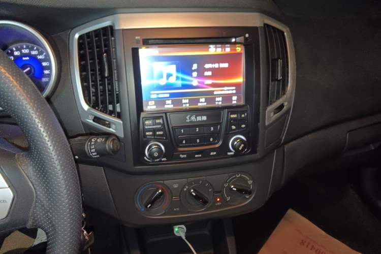 Used Dongfeng Aeolus AX3 2016 1.5L Automatic Shangkue Model Audio And AC Panel