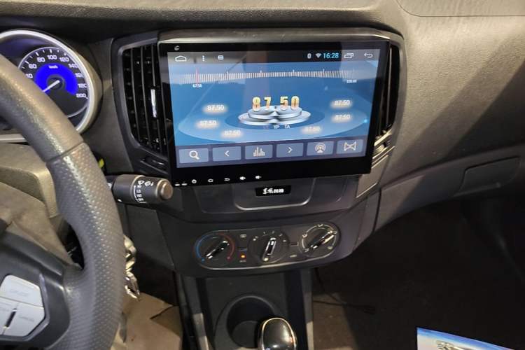 Used Dongfeng Aeolus AX3 2016 1.5L Automatic Shangkue Model Audio And AC Panel