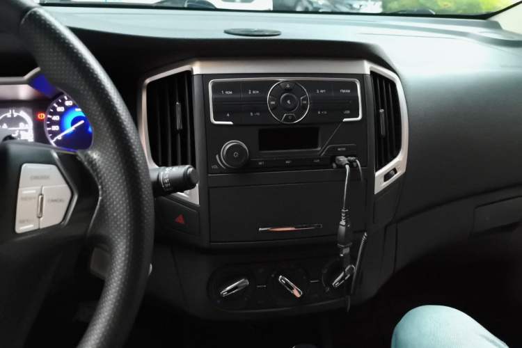 Used Dongfeng Aeolus AX3 2016 1.5L Automatic Shangkue Model Audio And AC Panel