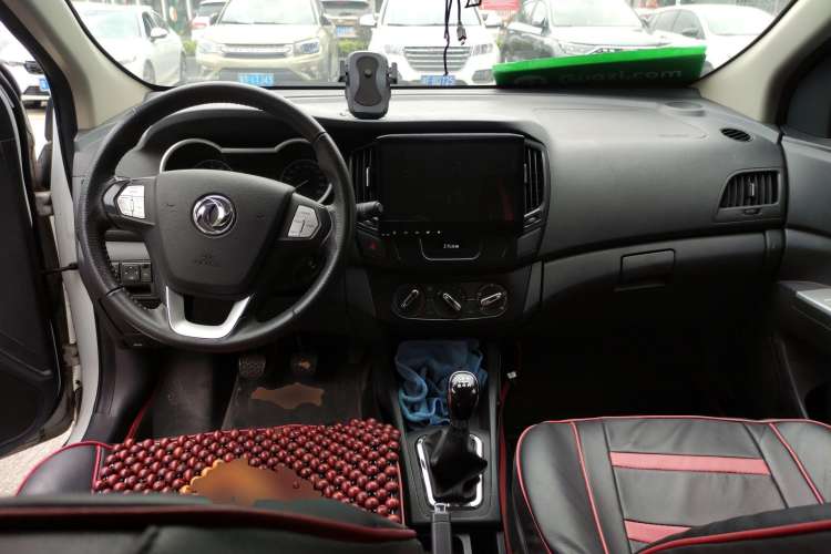 Used Dongfeng Aeolus AX3 2016 1.5L Manual ZhiKu Model Center Console