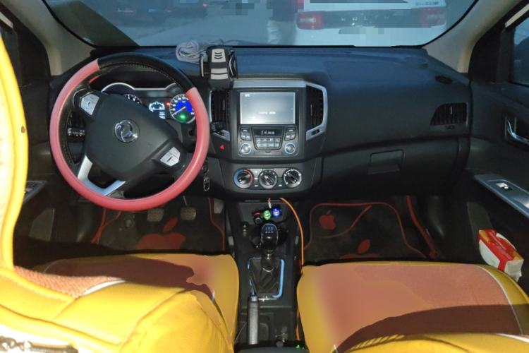 Used Dongfeng Aeolus AX3 2016 1.5L Manual ZhiKu Model Center Console