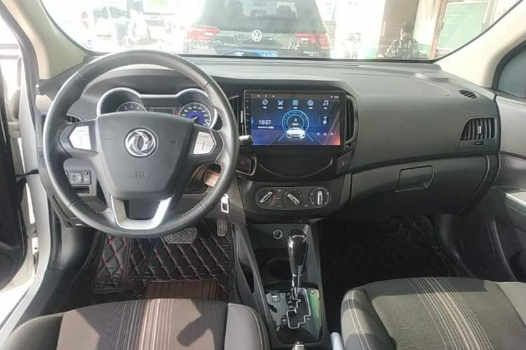 Used Dongfeng Aeolus AX3 2016 1.5L Automatic Zunku Model Center Console