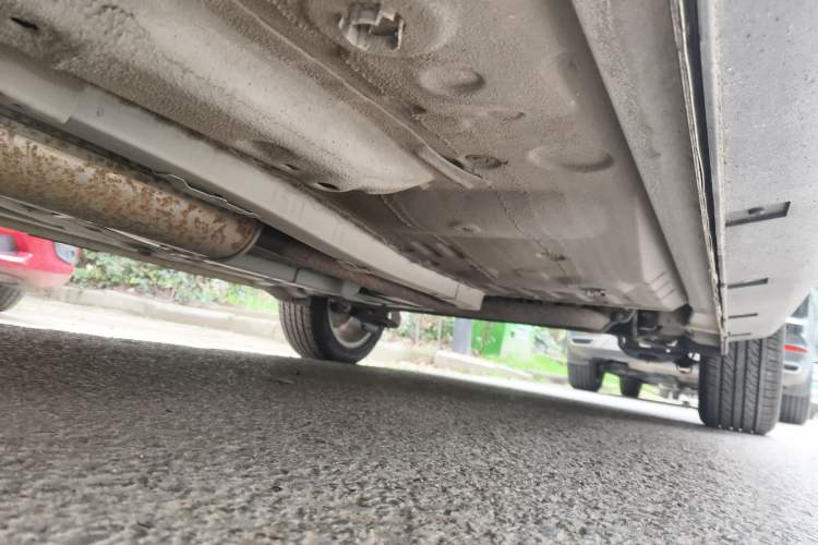 Used Dongfeng Aeolus AX3 2016 1.5L Manual ZhiKu Model Chassis Front Left
