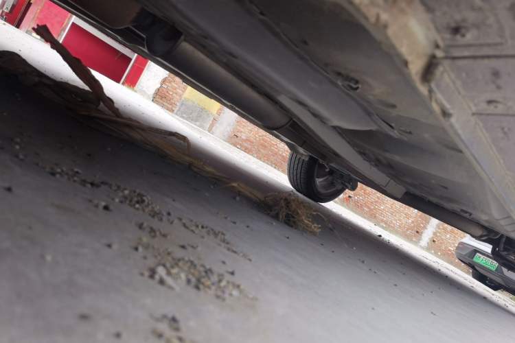 Used Dongfeng Aeolus AX3 2016 1.5L Manual ZhiKu Model Chassis Front Left