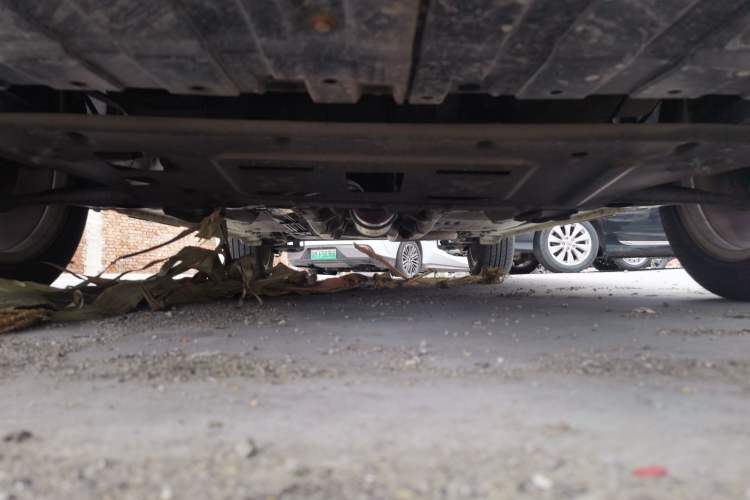 Used Dongfeng Aeolus AX3 2016 1.5L Manual ZhiKu Model Chassis Front