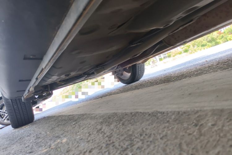Used Dongfeng Aeolus AX3 2016 1.5L Manual ZhiKu Model Chassis Front Right