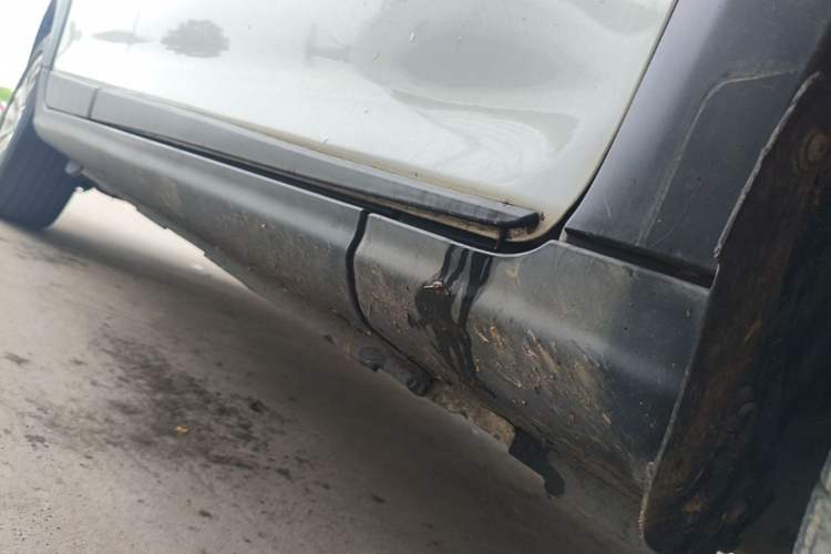 Used Dongfeng Aeolus AX3 2016 1.5L Manual Shangkue Model Chassis Front Right