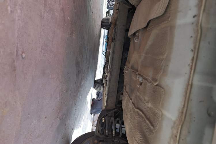 Used Dongfeng Aeolus AX3 2016 1.5L Manual Shangkue Model Chassis Rear