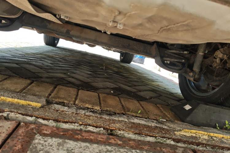 Used Dongfeng Aeolus AX3 2016 1.5L Automatic ZhiKu Model Chassis Rear