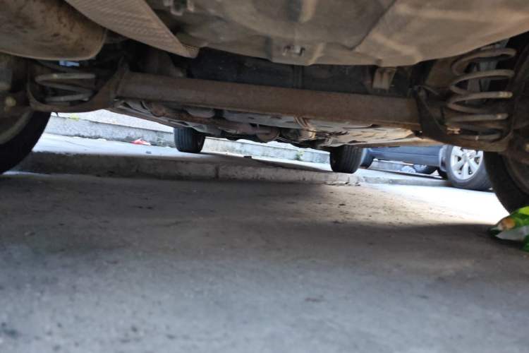 Used Dongfeng Aeolus AX3 2016 1.5L Manual Shangkue Model Chassis Rear