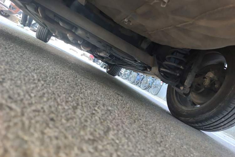 Used Dongfeng Aeolus AX3 2016 1.5L Automatic ZhiKu Model Chassis Rear