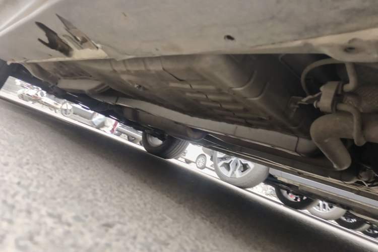 Used Dongfeng Aeolus AX3 2016 1.5L Manual ZhiKu Model Chassis Rear Left