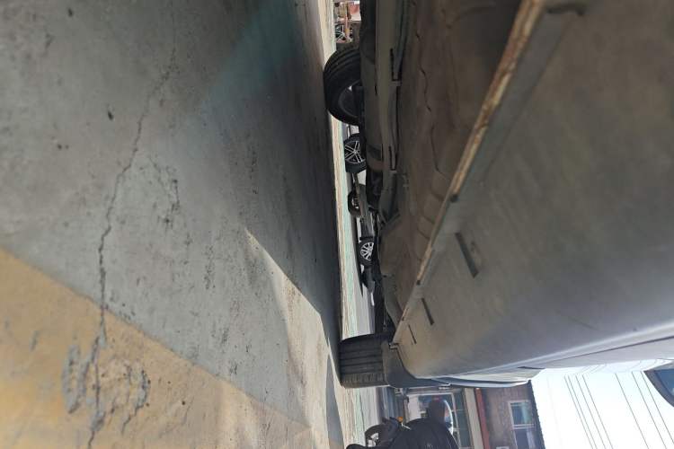 Used Dongfeng Aeolus AX3 2016 1.5L Manual Shangkue Model Chassis Rear Right