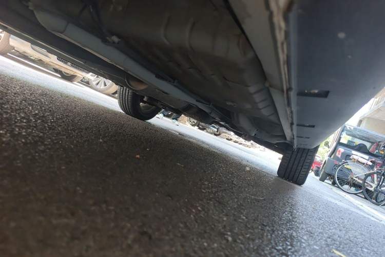 Used Dongfeng Aeolus AX3 2016 1.5L Automatic ZhiKu Model Chassis Rear Right