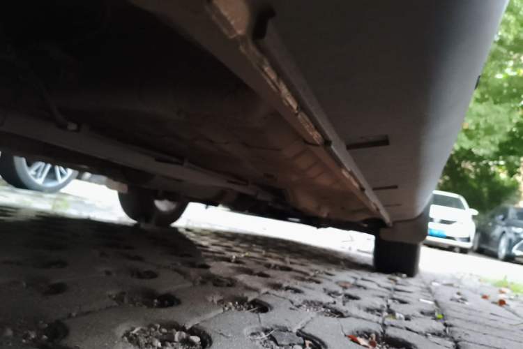 Used Dongfeng Aeolus AX3 2016 1.5L Automatic Shangkue Model Chassis Rear Right