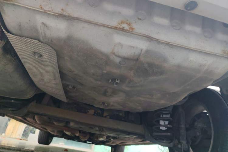 Used Dongfeng Aeolus AX3 2016 1.5L Manual Shangkue Model Chassis Rear