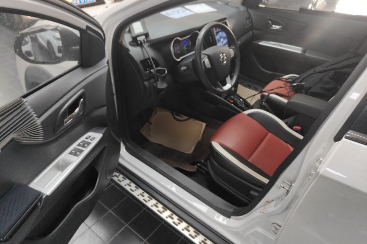 Used Dongfeng Aeolus AX3 2016 1.5L Automatic ZhiKu Model Driver Seat