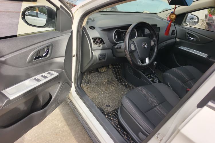 Used Dongfeng Aeolus AX3 2016 1.5L Automatic Shangkue Model Driver Seat