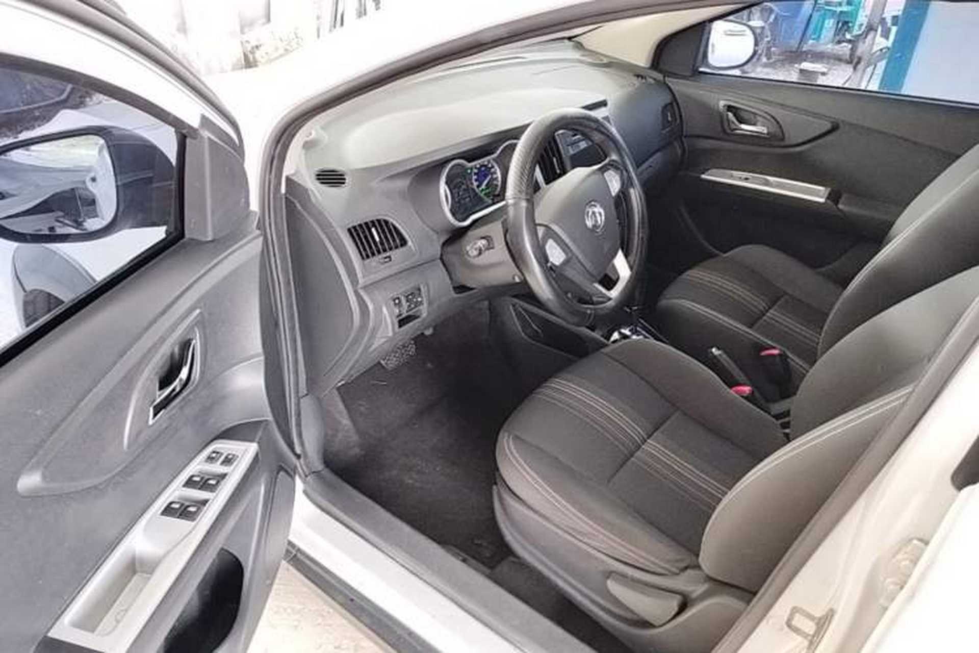 Used Dongfeng Aeolus AX3 2016 1.5L Automatic Shangkue Model Driver Seat