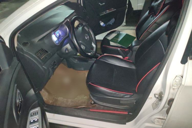 Used Dongfeng Aeolus AX3 2016 1.5L Automatic ZhiKu Model Driver Seat