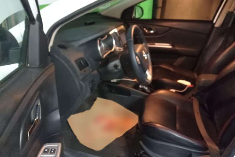 Used Dongfeng Aeolus AX3 2016 1.5L Automatic Shangkue Model Driver Seat
