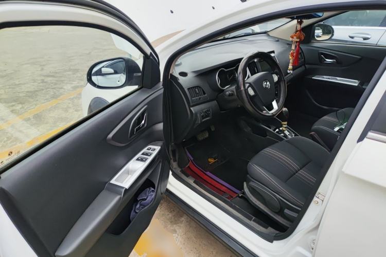 Used Dongfeng Aeolus AX3 2016 1.5L Automatic Zunku Model Driver Seat