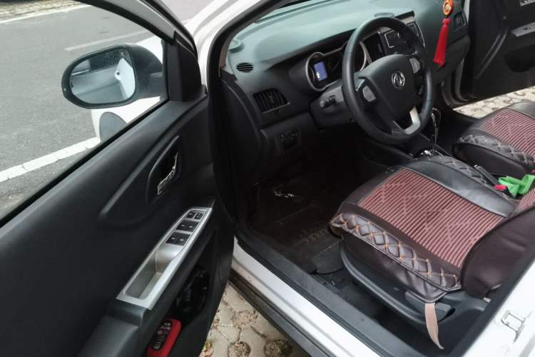 Used Dongfeng Aeolus AX3 2016 1.5L Automatic Shangkue Model Driver Seat