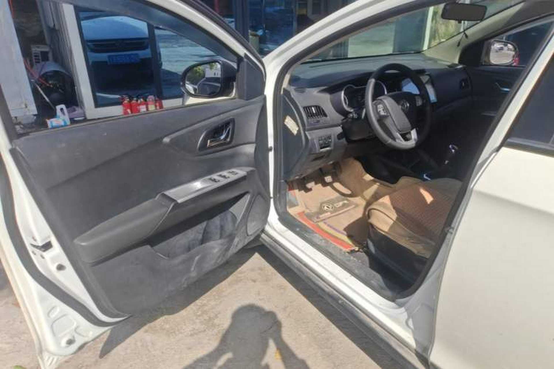 Used Dongfeng Aeolus AX3 2016 1.5L Manual Shangkue Model Driver Seat