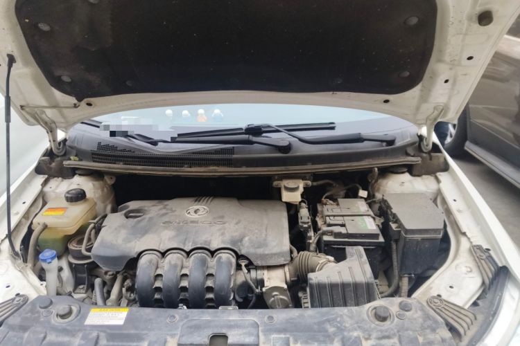 Used Dongfeng Aeolus AX3 2016 1.5L Manual ZhiKu Model Engine Bay