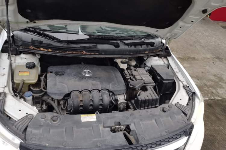Used Dongfeng Aeolus AX3 2016 1.5L Manual ZhiKu Model Engine Bay