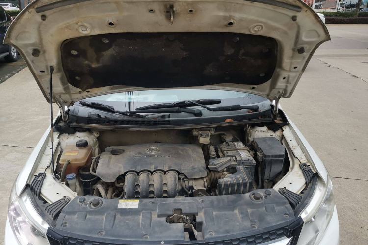 Used Dongfeng Aeolus AX3 2016 1.5L Manual ZhiKu Model Engine Bay