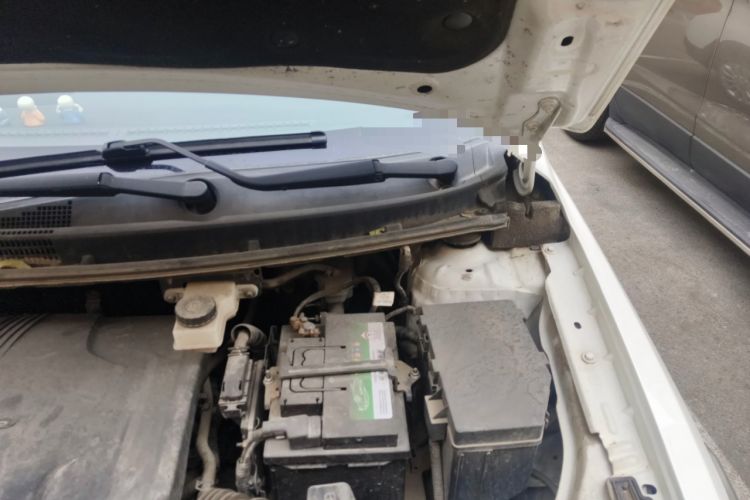 Used Dongfeng Aeolus AX3 2016 1.5L Manual ZhiKu Model Engine Bay Left