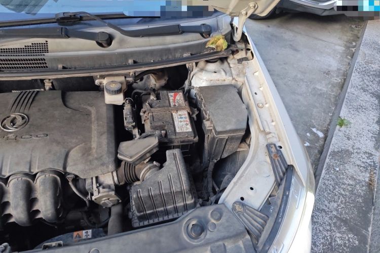 Used Dongfeng Aeolus AX3 2016 1.5L Manual Shangkue Model Engine Bay Left