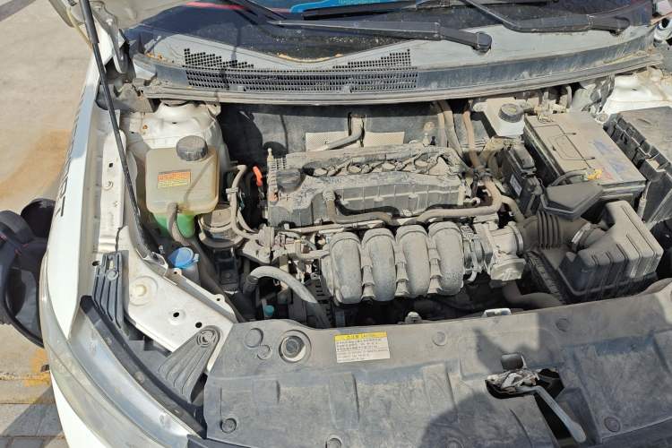 Used Dongfeng Aeolus AX3 2016 1.5L Manual Shangkue Model Engine Bay Right