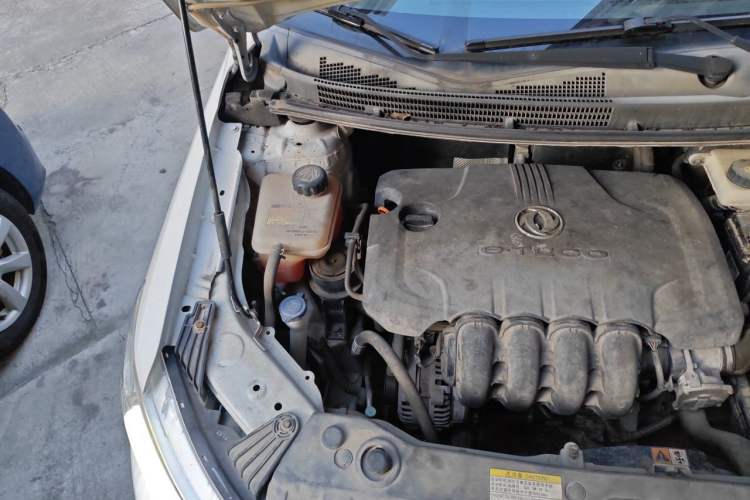 Used Dongfeng Aeolus AX3 2016 1.5L Manual Shangkue Model Engine Bay Right