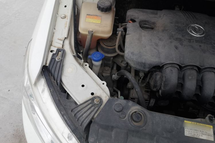 Used Dongfeng Aeolus AX3 2016 1.5L Manual ZhiKu Model Engine Bay Right