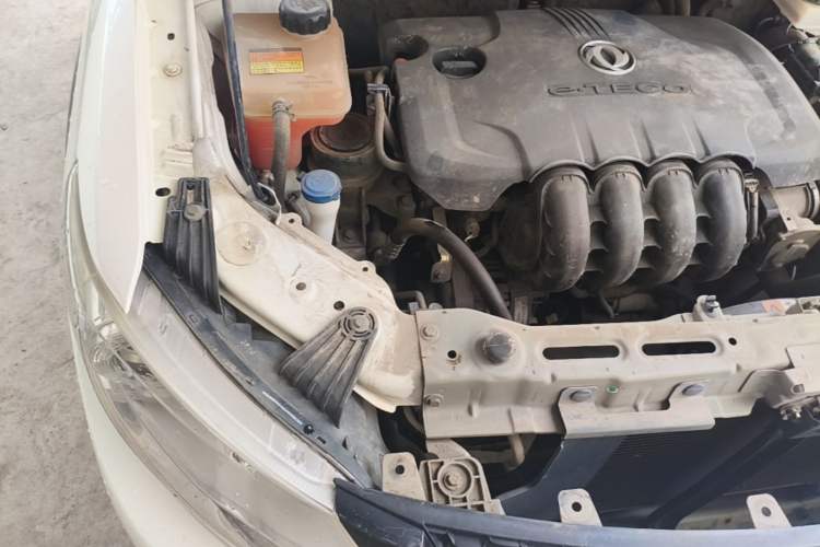 Used Dongfeng Aeolus AX3 2016 1.5L Manual Shangkue Model Engine Bay Right