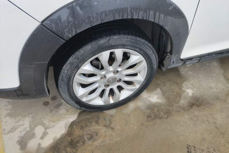 Used Dongfeng Aeolus AX3 2016 1.5L Automatic Shangkue Model Exterior 4