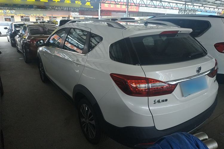 Used Dongfeng Aeolus AX3 2016 1.5L Automatic ZhiKu Model Exterior 5
