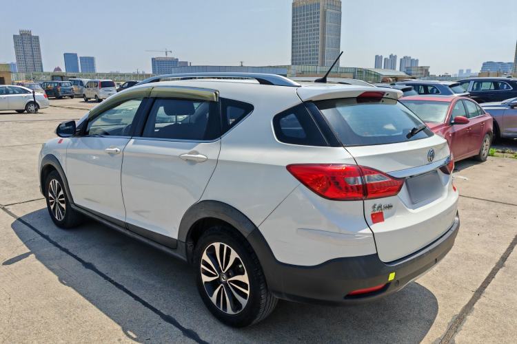 Used Dongfeng Aeolus AX3 2016 1.5L Automatic Zunku Model Exterior 6