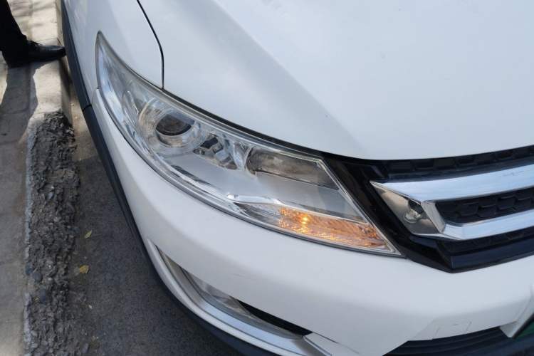 Used Dongfeng Aeolus AX3 2016 1.4T Manual ZhiKu Model Exterior 6