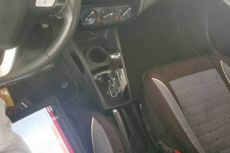 Used Dongfeng Aeolus AX3 2016 1.5L Automatic Shangkue Model Gear Lever