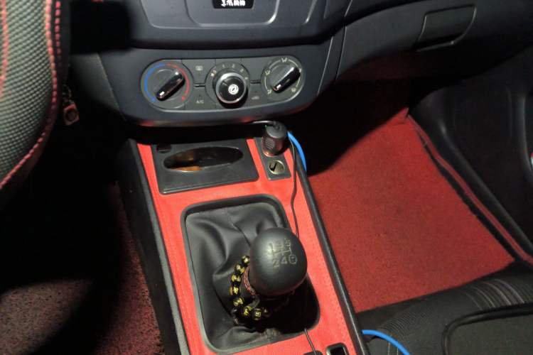 Used Dongfeng Aeolus AX3 2016 1.5L Manual Shangkue Model Gear Lever