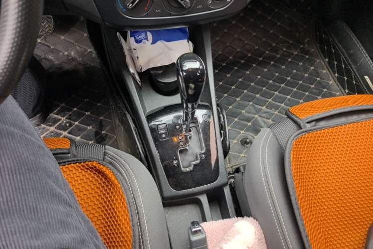 Used Dongfeng Aeolus AX3 2016 1.5L Automatic Shangkue Model Gear Lever
