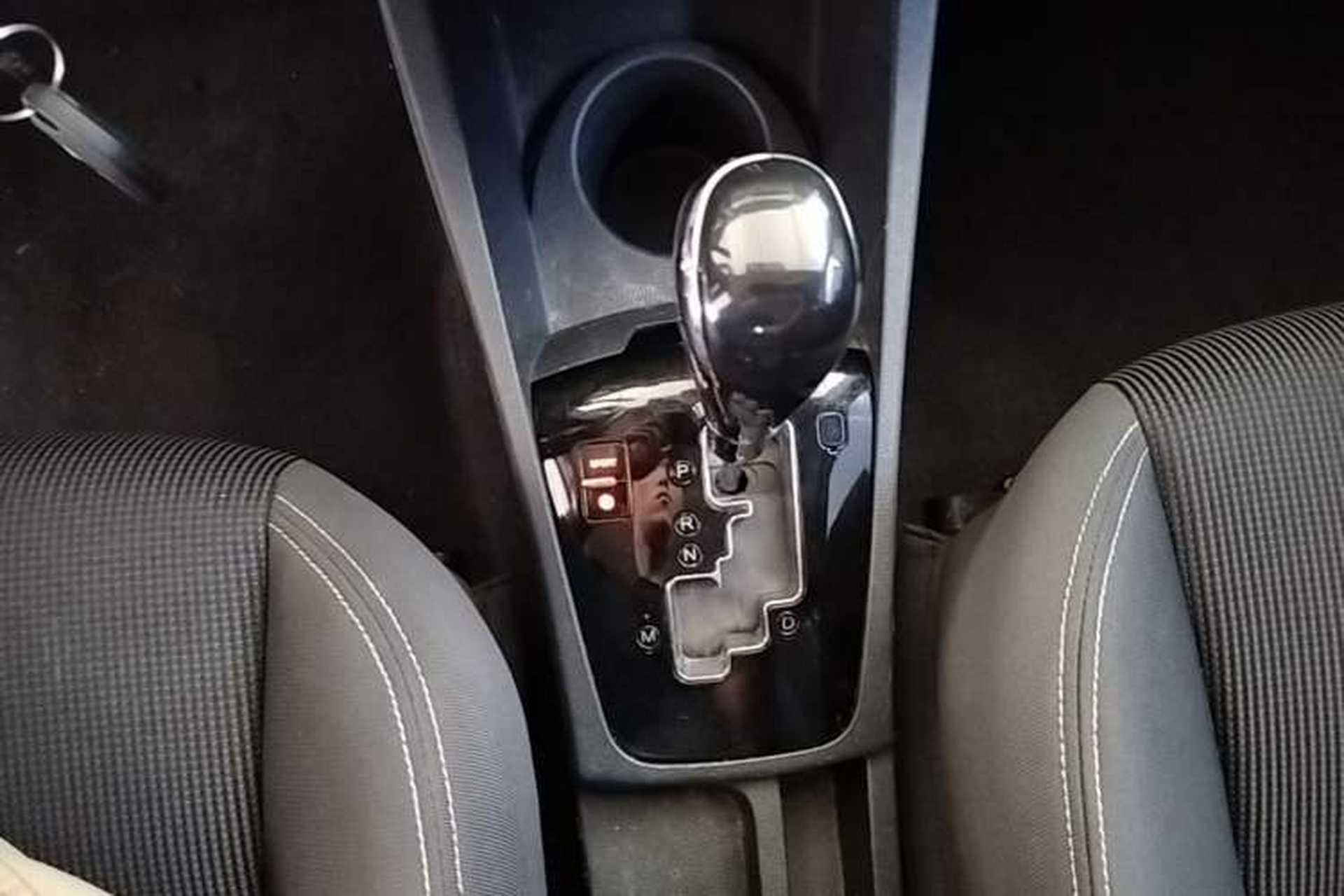Used Dongfeng Aeolus AX3 2016 1.5L Automatic Shangkue Model Gear Lever